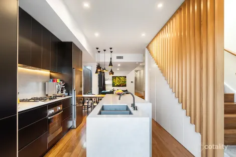 Property photo of 164 Mitchell Road Alexandria NSW 2015