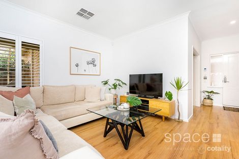 Property photo of 16 Chessington Gardens Mount Claremont WA 6010