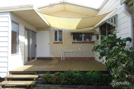 Property photo of 11 Third Avenue Caloundra QLD 4551