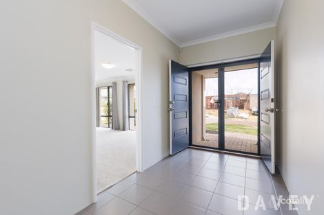 Property photo of 2 Geneva Heights Hocking WA 6065