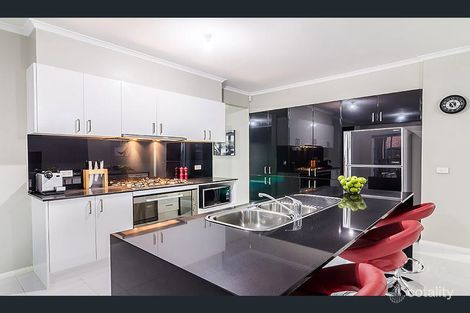 Property photo of 2 Gregson Grove Lyndhurst VIC 3975