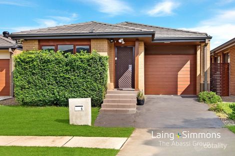 Property photo of 5 Fenner Place Ropes Crossing NSW 2760