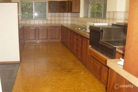 Property photo of 17 Langham Gardens Wilson WA 6107