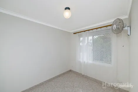 Property photo of 10 Lupin Court Hocking WA 6065