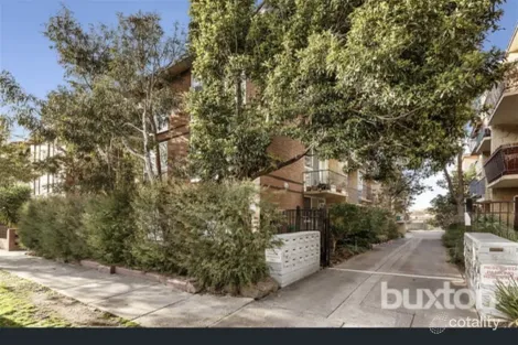 Property photo of 22/25 Robe Street St Kilda VIC 3182