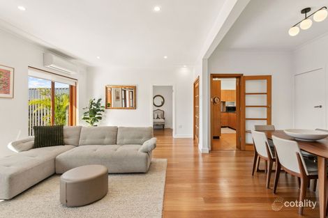 Property photo of 63 Sugarloaf Crescent Castlecrag NSW 2068
