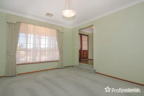 Property photo of 14 Ursa Place Kingsley WA 6026