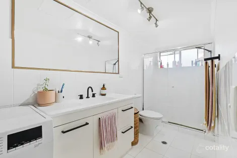 Property photo of 5/4 Rolan Court Palm Beach QLD 4221