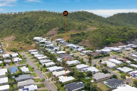 Property photo of 7 Franklin Drive Mount Louisa QLD 4814