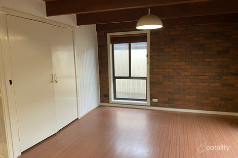 Property photo of 2/18 Blendon Avenue St Albans VIC 3021