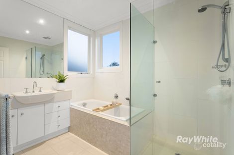 Property photo of 26 Rosstown Road Carnegie VIC 3163