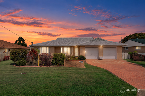 11 MELONG ST, SCARNESS, QLD 4655