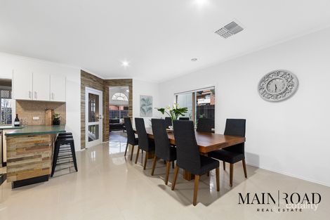 Property photo of 1 Landsbourgh Avenue Taylors Lakes VIC 3038