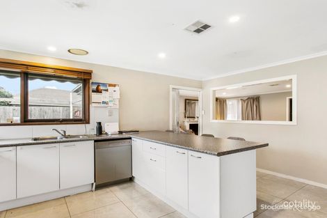 Property photo of 37 Houlder Avenue Junction Village VIC 3977