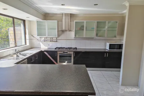 Property photo of 21 Gladstone Road Leeming WA 6149