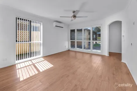 Property photo of 2/57 Corunna Crescent Ashmore QLD 4214