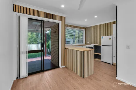 Property photo of 2/57 Corunna Crescent Ashmore QLD 4214