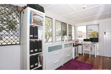 Property photo of 27 Gainsborough Street Moorooka QLD 4105