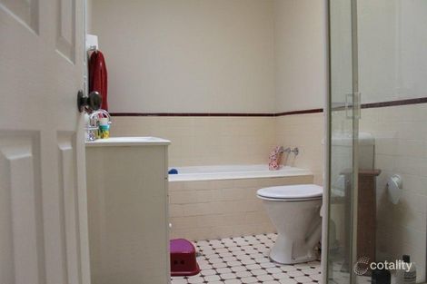 Property photo of 4/3 Budgeree Road Toongabbie NSW 2146