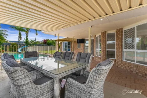 Property photo of 3 Skinner Crescent Urangan QLD 4655