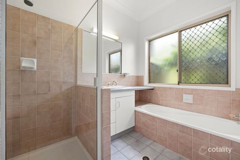 Property photo of 1 Preston Close Albany Creek QLD 4035