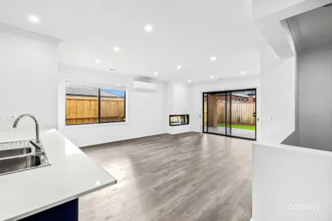 Property photo of 11 Chandler Street Smythes Creek VIC 3351