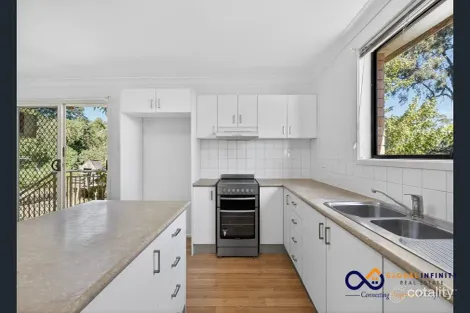 Property photo of 18 Naylor Place Ingleburn NSW 2565