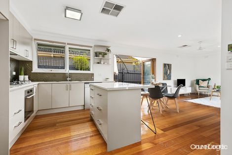 Property photo of 4/18 Essex Road Surrey Hills VIC 3127