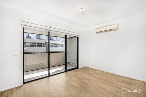 Property photo of 38 Rubus Way Pakenham VIC 3810