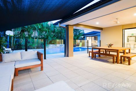 Property photo of 2 Waimea Drive Varsity Lakes QLD 4227