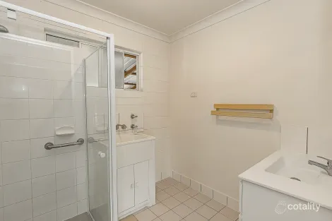 Property photo of 4 Cali Court Mount Low QLD 4818