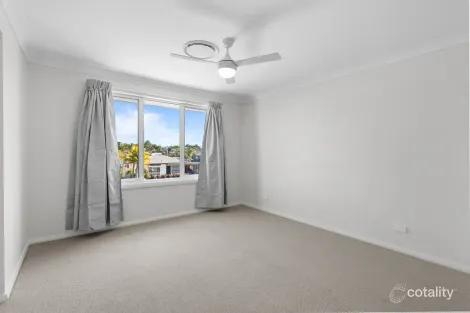 Property photo of 14 Kathleen White Crescent Killarney Vale NSW 2261