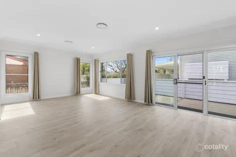 Property photo of 14 Kathleen White Crescent Killarney Vale NSW 2261