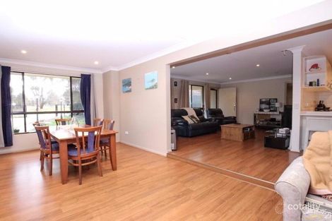 Property photo of 7 Minna Place South Bathurst NSW 2795