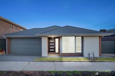 Property photo of 75 Wimbledon Boulevard Strathtulloh VIC 3338
