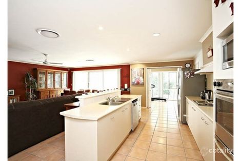 Property photo of 8 Lochano Close Parkinson QLD 4115