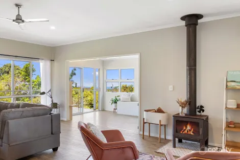 Property photo of 45 Paradise Drive Tamborine Mountain QLD 4272