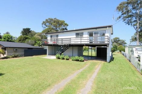 Property photo of 18 King George Street Erowal Bay NSW 2540