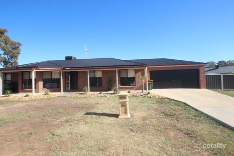 13 Hughes St, Maryborough, VIC 3465
