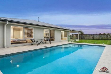 Property photo of 11 Kosciuszko Circuit Pimpama QLD 4209