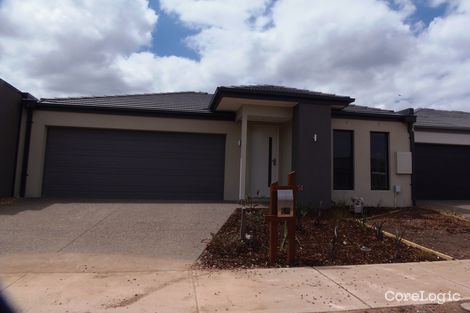 Property photo of 14 Eaglecrest Avenue Plumpton VIC 3335