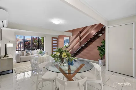 Property photo of 67/3 Amie Court Springwood QLD 4127