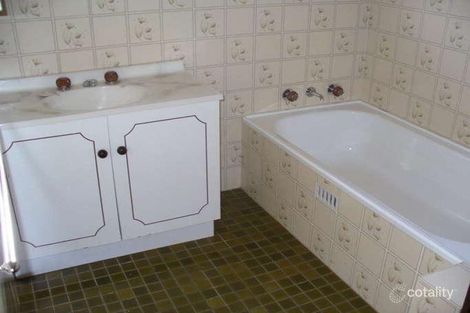 11 Couch Rd, Griffith, NSW 2680