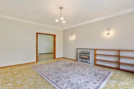 Property photo of 14 Milan Street Bell Park VIC 3215