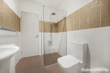 Property photo of 1 Globe Street Glenfield NSW 2167