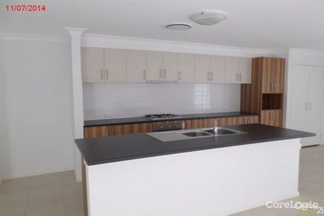 Property photo of 27 Tarrawarra Avenue Gledswood Hills NSW 2557