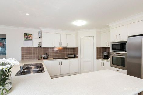 75 Emperor Dr, Redland Bay, QLD 4165