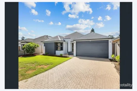 26 Tulip Way, East Cannington, WA 6107