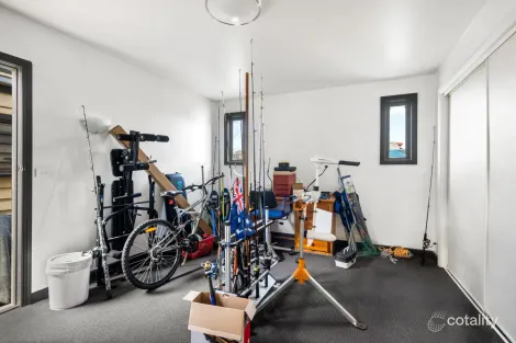 Property photo of 76 Breakwater Road Breakwater VIC 3219