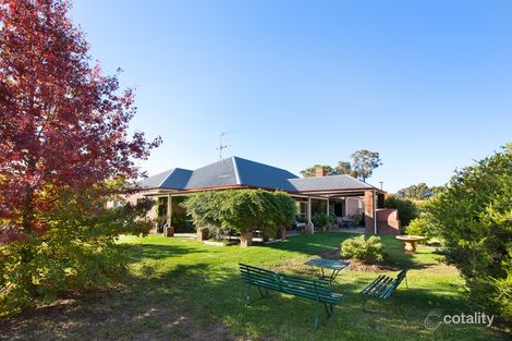 Property photo of 8 Saddle Court Maiden Gully VIC 3551